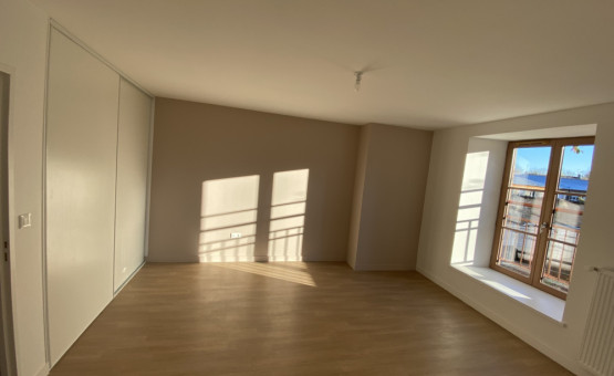 Appartement Type 3 - 85 m² - Bar Sur Aube