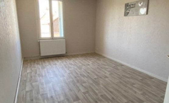 Appartement Type 3 - 81 m² - Bar Sur Aube
