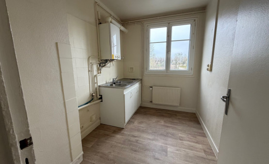 Appartement Type 5 - 66 m² - Bar Sur Aube