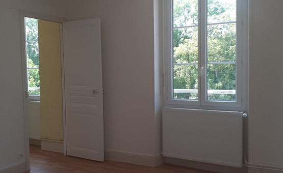 Appartement "faux type 6" - 114 m² - Auxon