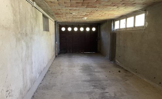 Maison à ARCIS SUR AUBE (ex Trésorerie) - Arcis-Sur-Aube