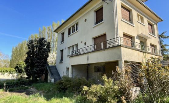 Maison à ARCIS SUR AUBE (ex Trésorerie) - Arcis-Sur-Aube