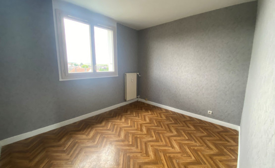 Appartement Type 4 - 66 m² - Bar Sur Aube