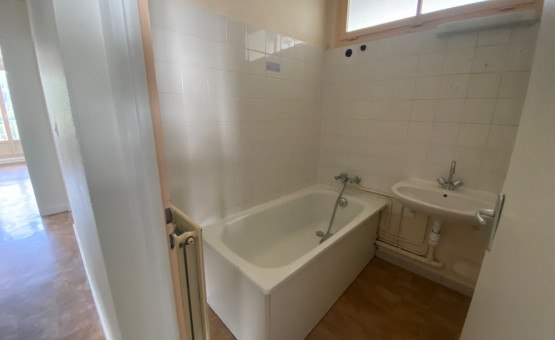 Appartement Type 4 - 66 m² - Bar Sur Aube