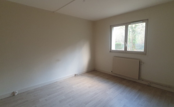 Maison "faux type 5" - 83 m² - Ville Sous La Ferte