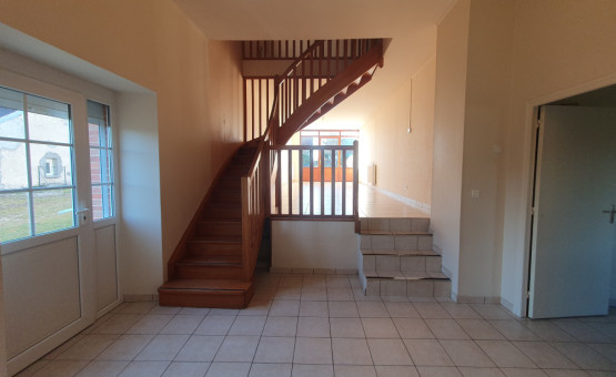 Appartement Type 4 - 150 m² - Ville Sous La Ferte