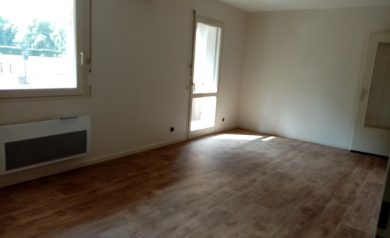 Appartement Chambre - 34 m² - Vendeuvre Sur Barse