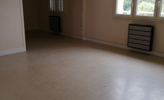 Appartement Type 4 - 69 m² - Bar Sur Aube