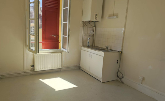 Appartement Chambre - 28 m² - Troyes