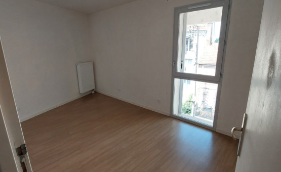Appartement Type 5 - 100 m² - Romilly Sur Seine