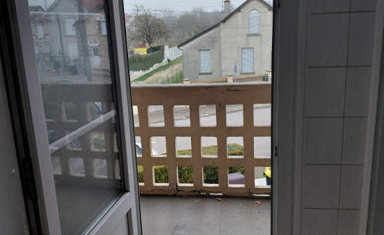 Appartement Type 4 avec balcon - 77 m² - Romilly Sur Seine