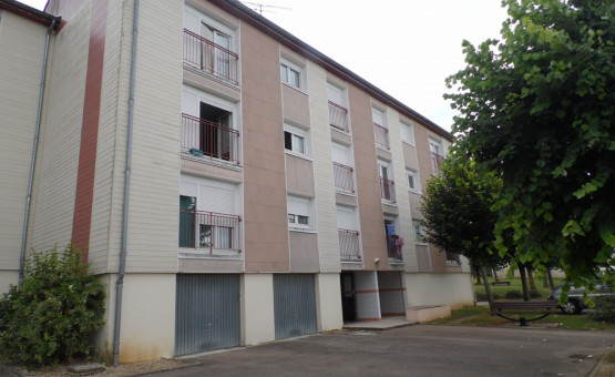 Appartement Chambre - 37 m² - Bar Sur Seine