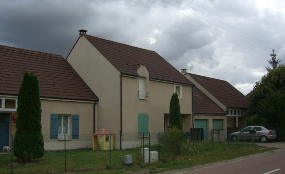Maison Type 5 - 110 m² - Marcilly Le Hayer