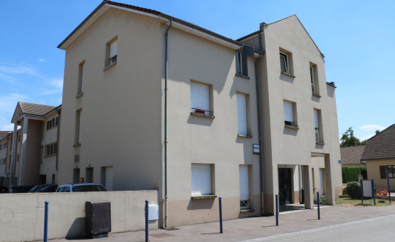Appartement Chambre - 32 m² - Vendeuvre Sur Barse