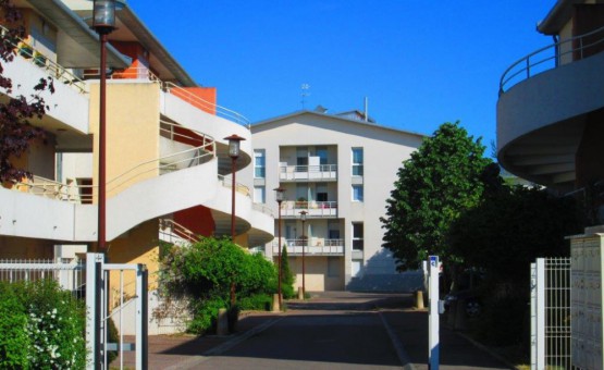Appartement Type 4 - 84 m² - St Julien Les Villas
