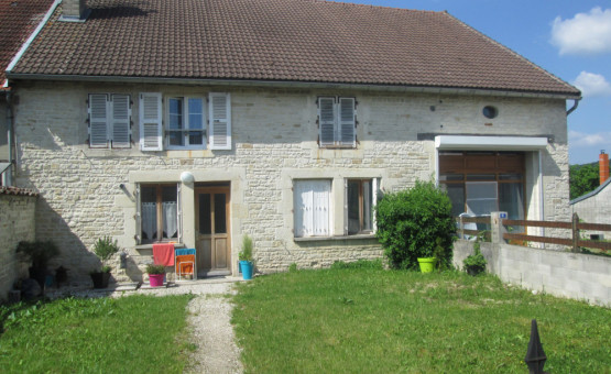 Appartement Type 4 - 150 m² - Ville Sous La Ferte