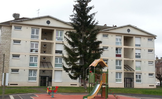 Appartement "faux type 5" - 79 m² - Ste Savine